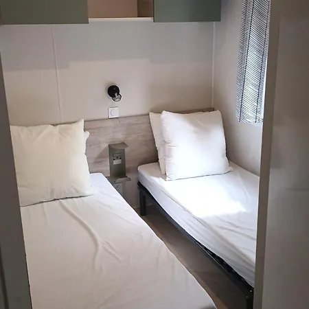 Mobil Premium 8 Pers 4 Etoiles * Saint-Cyprien (Pyrenees-Orientales)